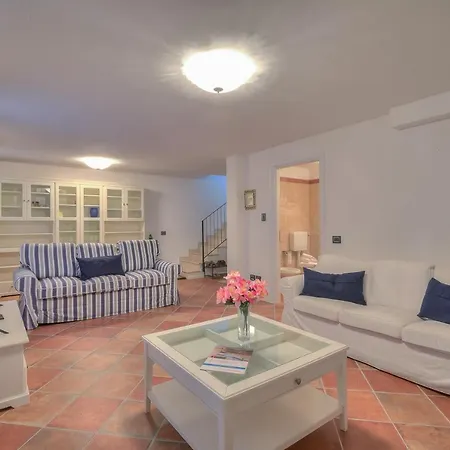 Borgo Belvedere-lake View & Shared Pool - Happy